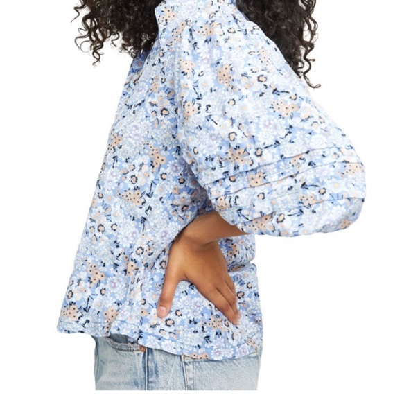 🆕 | 💙 Free People Top - Picture 2 of 6